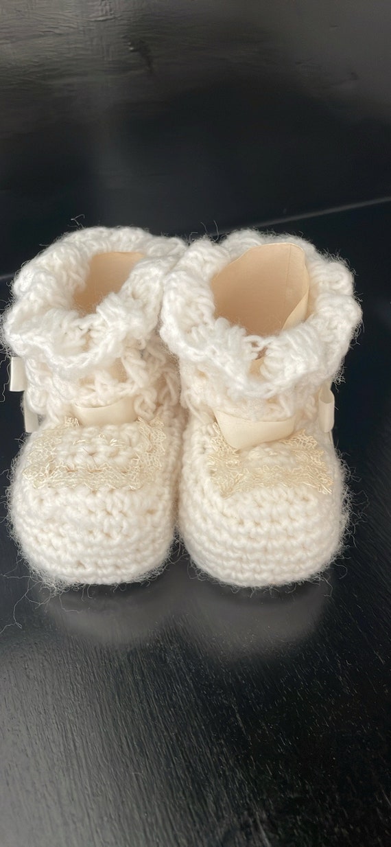 Vtg Glo Knit Hand Knitted Baby Booties