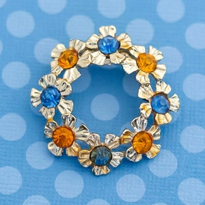 Vintage Victorian Floral Gemstone Gold Tone Brooch - M8