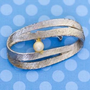 Vintage Silver Modern Oval Brooch - M25