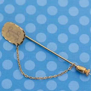 Vintage Mid Century Engraved Gold Tone Stickpin - M9
