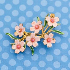 Vintage Pink Floral Intricate Brooch - M21