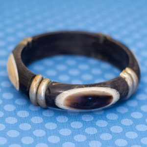 7 inch, Vintage Round Oval Abstract Pattern Black Bangle Bracelet - M34