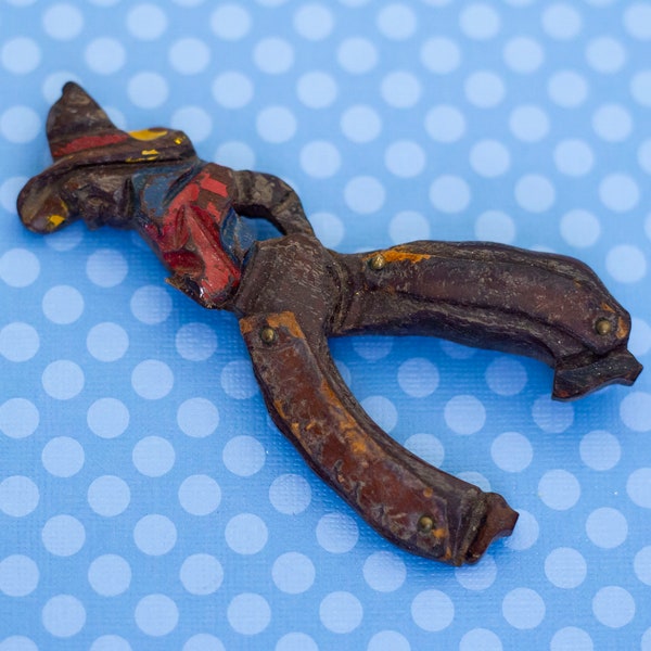 Large Vintage Wood Cowboy Brooch - M25