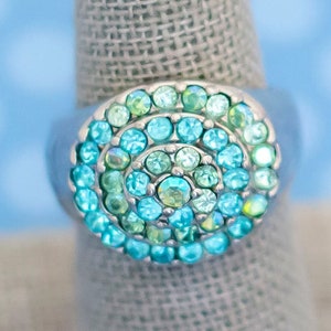 Vintage Boho Blue and Green Rhinestone Ring Size 7 - M11