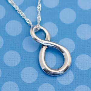 Vintage Infinity Sterling Silver Pendant Necklace 20 Inches - M1
