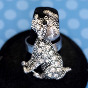 Size 8, Vintage Silver Tone Adorable Puppy Adjustable Ring - M26