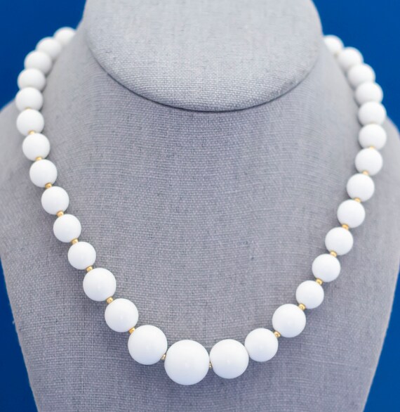 Vintage Boho White Beaded Necklace 18 Inches  - M7 - image 3