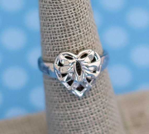Vintage Victorian Heart Sterling Silver Ring Size… - image 2
