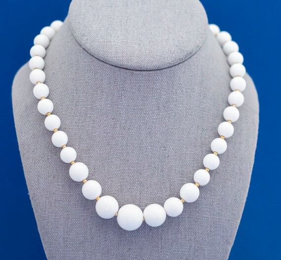 Vintage Boho White Beaded Necklace 18 Inches  - M7 - image 2