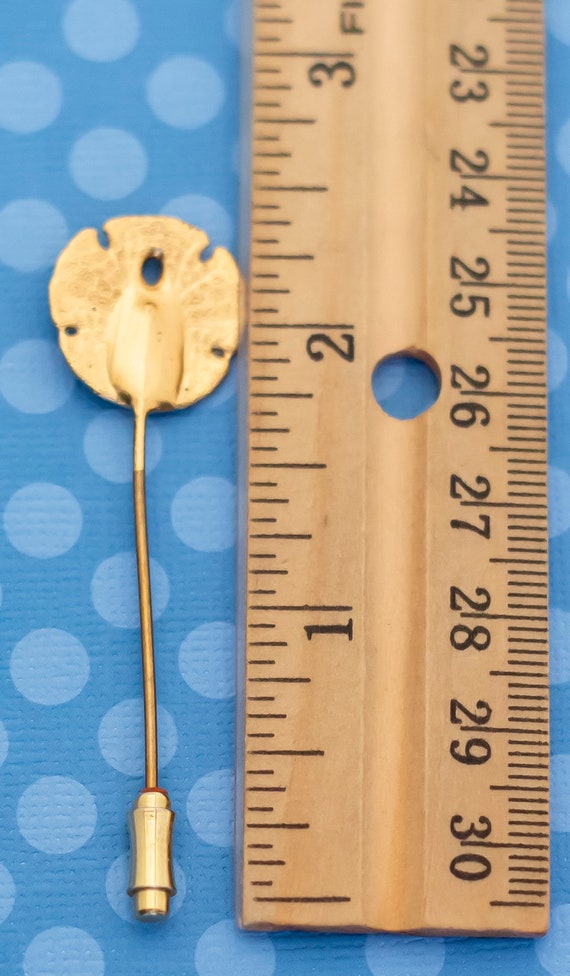 Vintage Mid Century Shell Gold Tone Stickpin - M9 - image 2