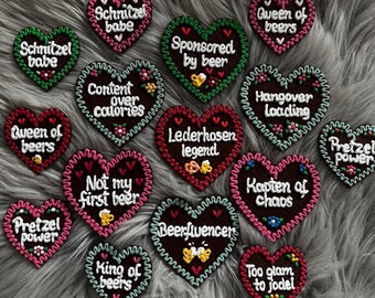 Lebkuchen Herz Oktoberfest Anstecker Brosche Pin Filz für Dirndl Lederhose Kleidung Party JGA Wunschname Personalisierbar Namensschild Xmas