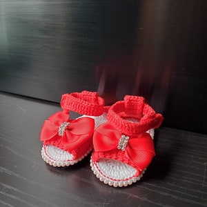 Baby booties crochet baby girl shoes hand crocheted sandals Newborn baby gift infant shoes baby booties, baby flip flops
