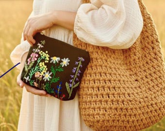 Borsa cosmetica in lino floreale ricamata a mano - Piccola pochette da viaggio