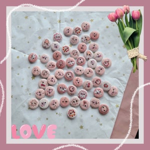Bouton fleur rose aléatoire pour tricot et crochet - vêtements - tricot pour bébé - accessoire pour cardigan/veste - tricot fille - bouton fruit - couture