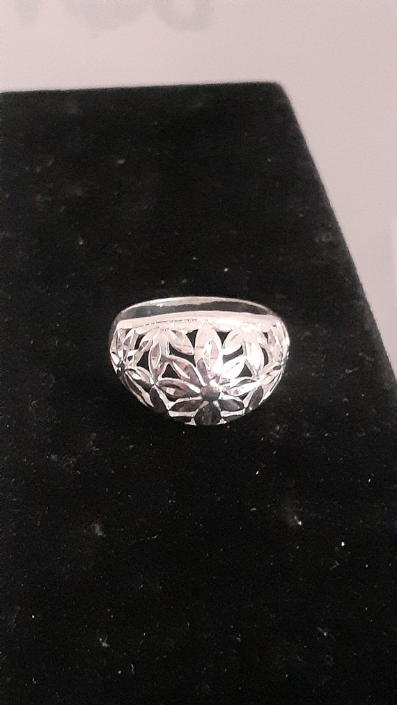 Sterling silver etched flower cut open work dome r