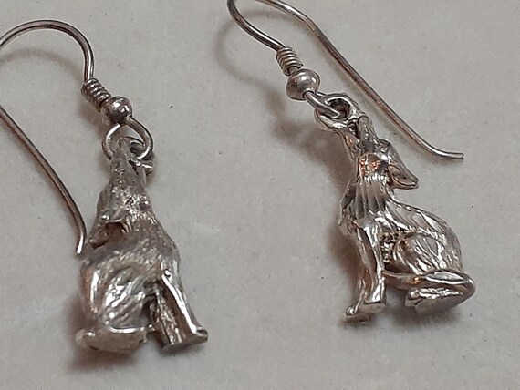 Sterling silver solid 3D Howling Wolf figural dan… - image 6
