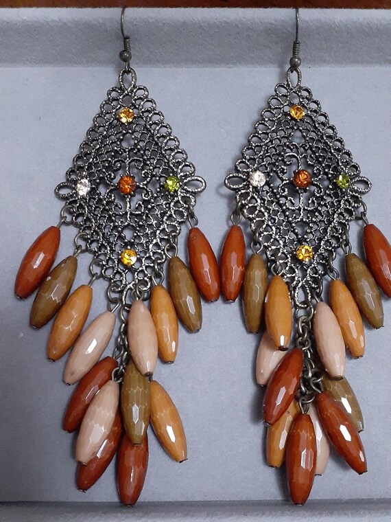 Fauceted lucite dangle drop bead cluster chandeli… - image 10