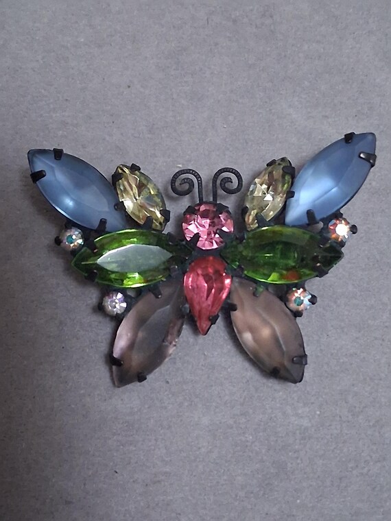 Regency? unsigned butterfly brooch, multi cut and… - image 8