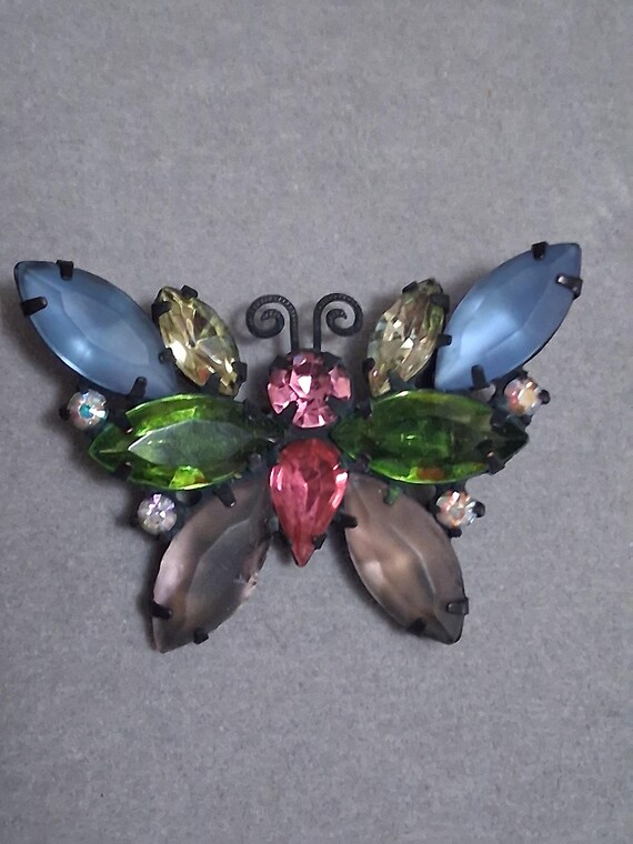 Regency? unsigned butterfly brooch, multi cut and… - image 3