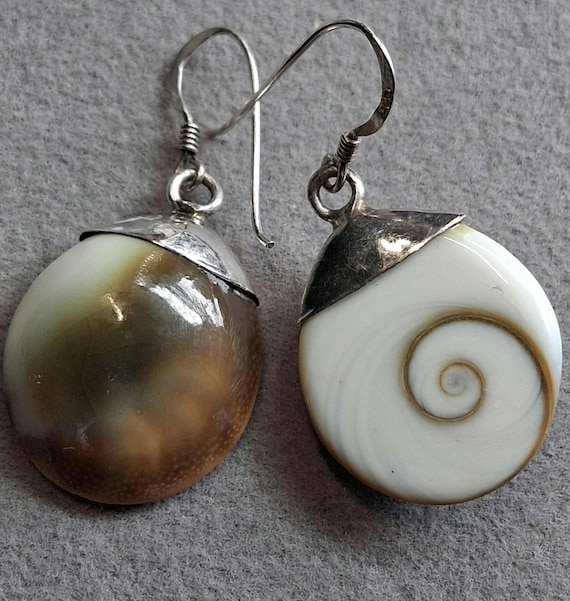 Sterling silver shiva shell round dangle drop earrings