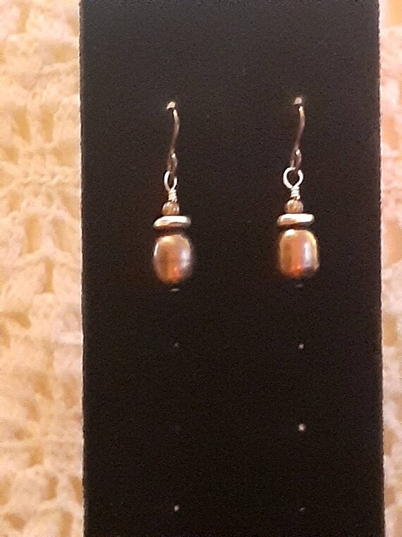 Chocolate Baroque pearl dangle/drop earrings - image 4