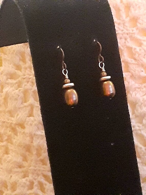 Chocolate Baroque pearl dangle/drop earrings - image 3