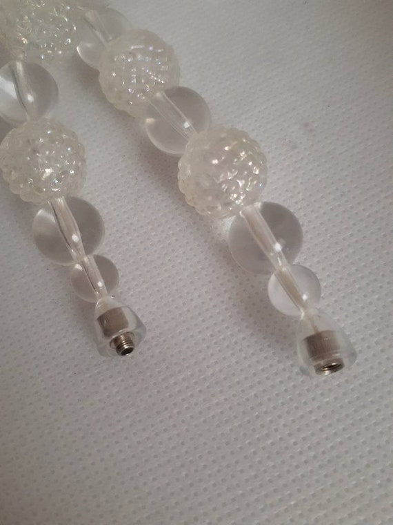 Clear crackle and white lucite bead necklace Gem