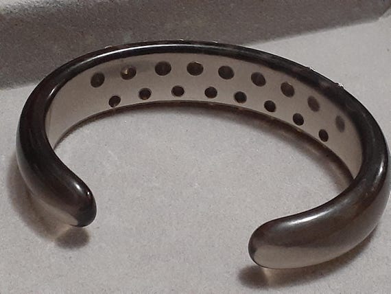 Lucite translucent cuff bracelet 3 rows Aurora bo… - image 10