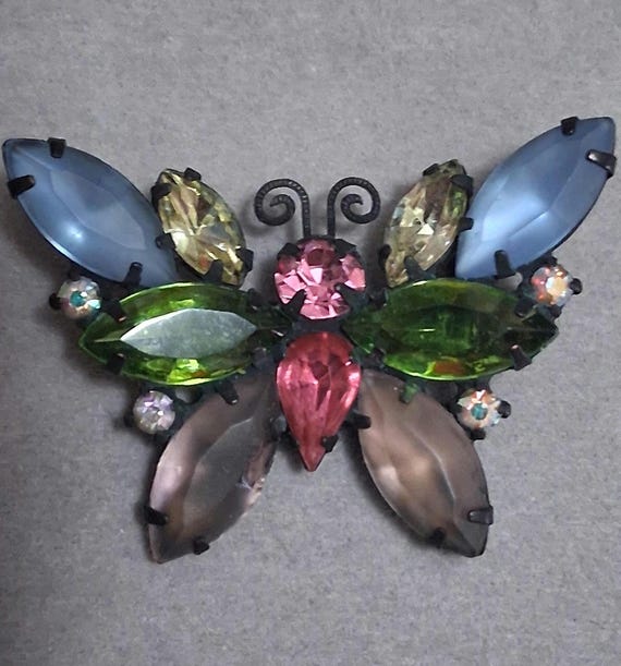 Regency? unsigned butterfly brooch, multi cut and… - image 1