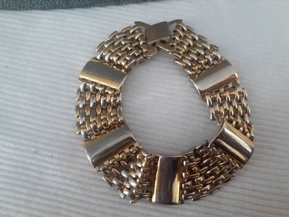 Woven/braided and Glossy gold tone Statement Brac… - image 2