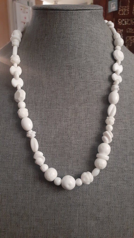 Miriam Haskell milk glass multi shape bead single 