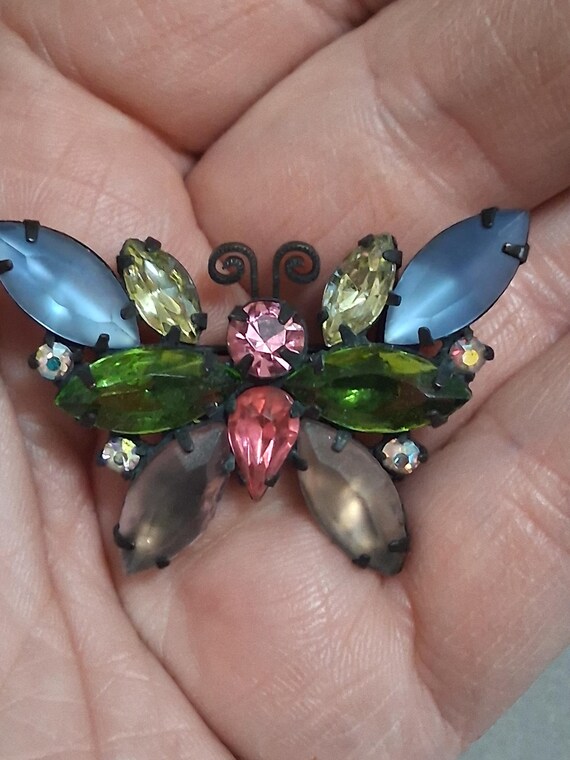 Regency? unsigned butterfly brooch, multi cut and… - image 5