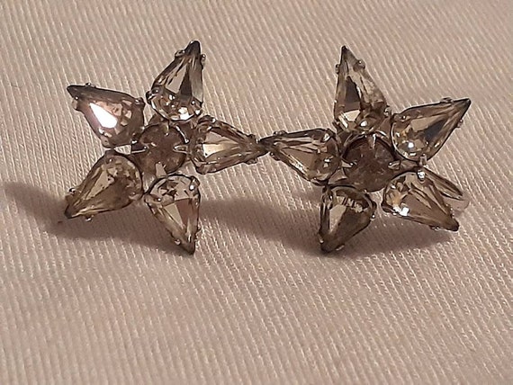 Vintage Coro rhinestone and  star shaped screw ba… - image 5