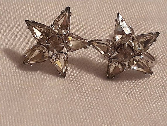 Vintage Coro rhinestone and  star shaped screw ba… - image 2