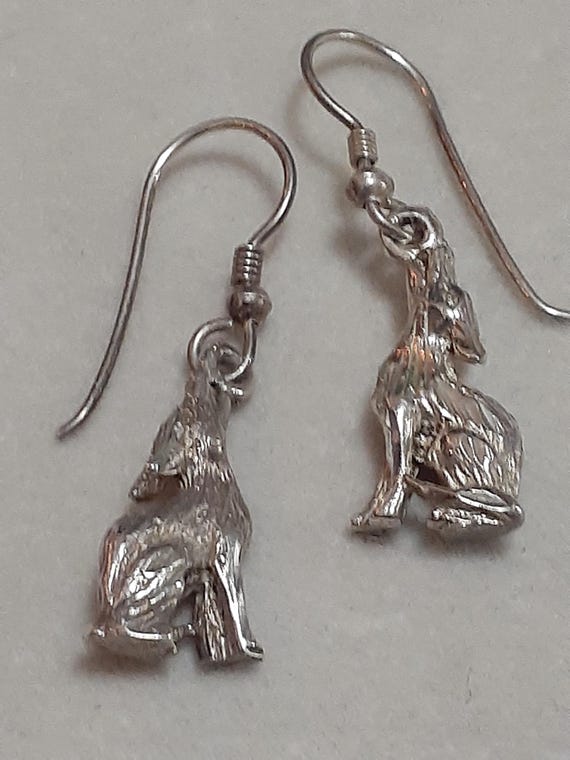 Sterling silver solid 3D Howling Wolf figural dan… - image 10