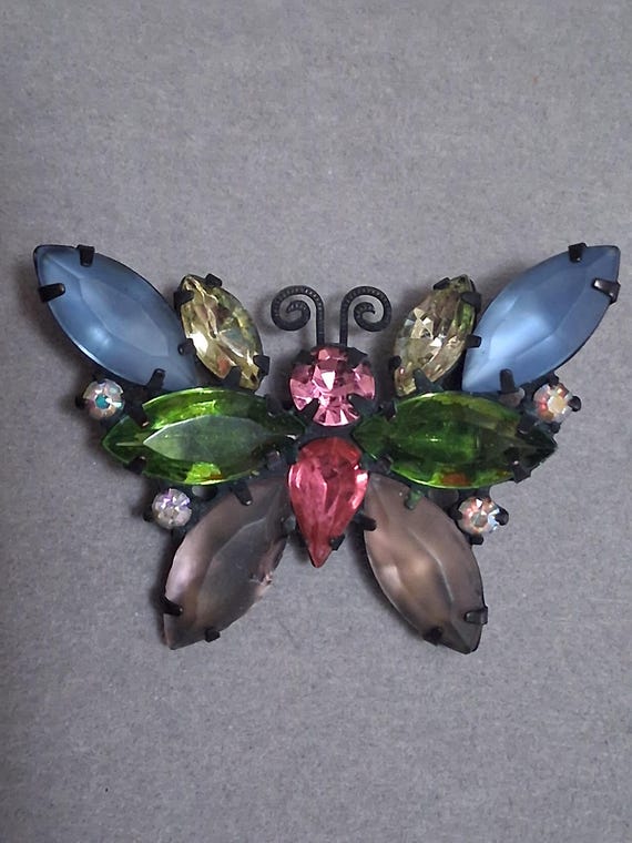 Regency? unsigned butterfly brooch, multi cut and… - image 9