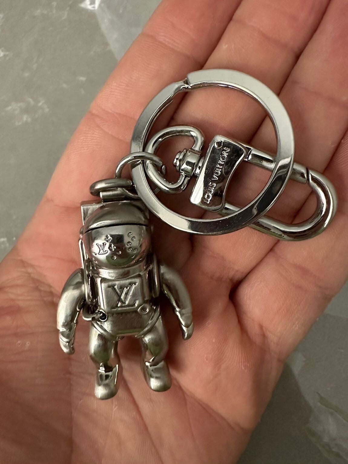 LOUIS VUITTON Astronaut Keychain Fashion Trendy Spaceman Pendant