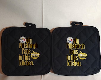 Embroidered Pittsburgh Steelers Potholders Set: Kitchen Decor| NFL| Football| Sports