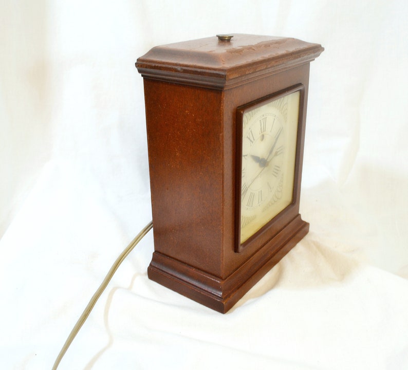 1950's General Electric Mantel Clock Model 33h184 the Concord Solid