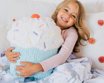 Cupcake  Plush Pillow, Birthday Decoration Gift for Kids and Adults, Decorative Plush Cupcake Stuffed Toy, Kid’s Bedroom Decor