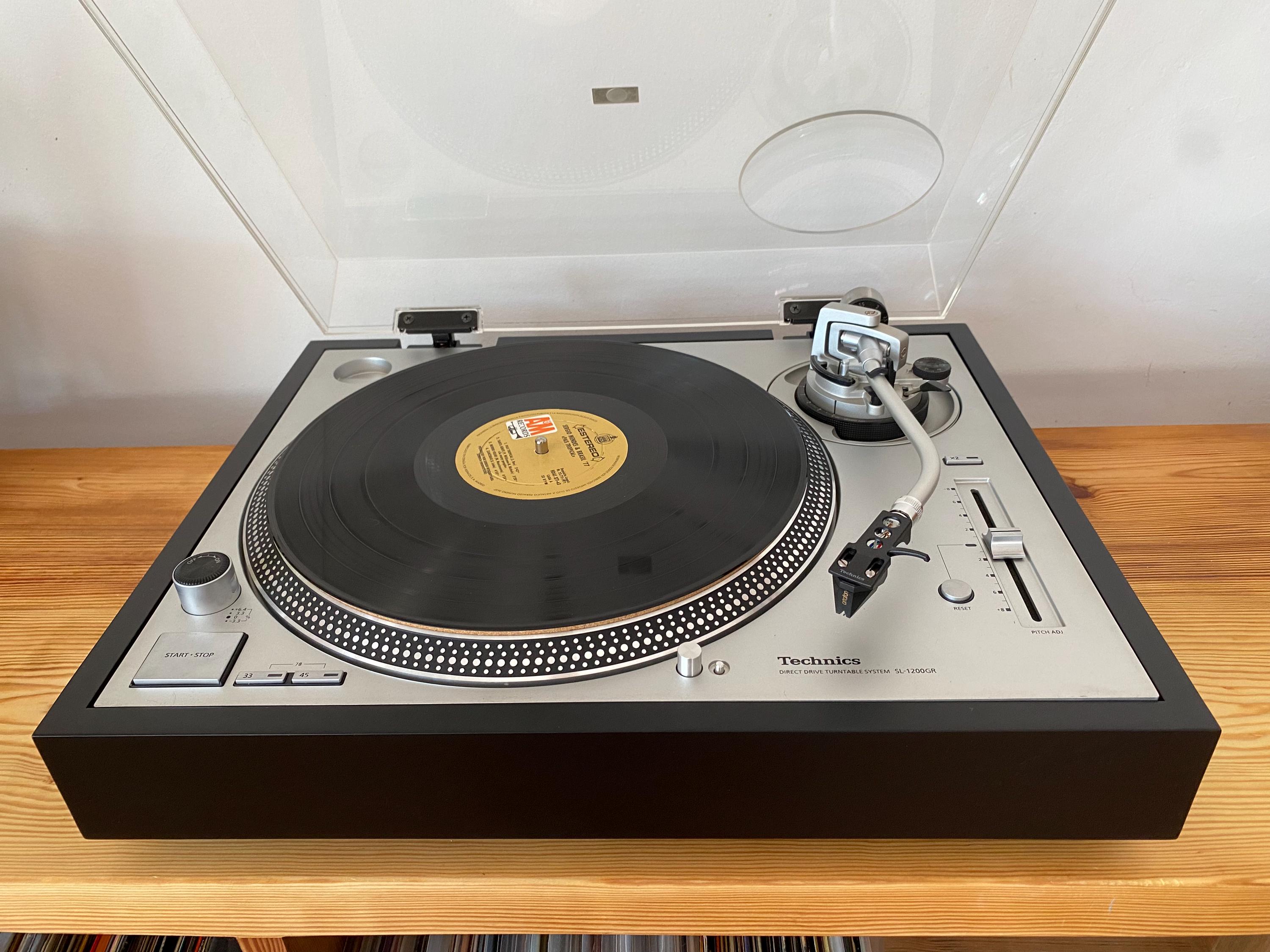 Technics SL-1200/1210 ターンテーブル用ハンドメイド無垢材台座
