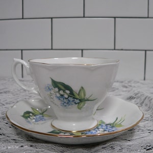 Royal Albert Cheverell pattern Fine Bone China Teacup and matching Saucer