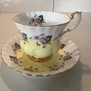 Royal Albert Purple Violet Teacup and Saucer | Teacup and Saucer pattern 4361 | made in England | Yellow and purple flowers Teacup
