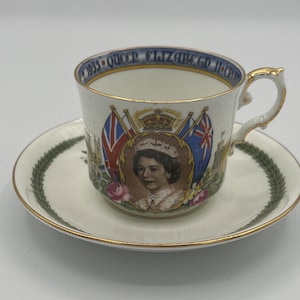 Queen Elizabeth ll Coronation 1953 Teacup and Saucer Bone China | Aynsley Teacup and Saucer | Made in England | Rare Queen Elizabeth Teacup