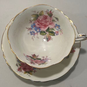 Paragon with Cabbage Roses Teacup and Saucer | Paragon Teacup | Wide Mouth Teacup | Made in England