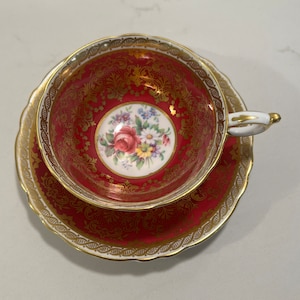 Paragon Red and Gold Double Warrant Teacup and Saucer | Burgundy Floral Teacup | Collectible Teacup | Made in England| Heavy Gold Chintz