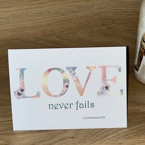 Carte JW Love Never Fails Encouraging 5 x 7" - Carte de voeux pour les Témoins de Jéhovah