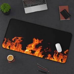 ¡Las llamas de fuego se ven CALIENTES!  Alfombrilla de escritorio, alfombrilla de ratón extra grande, tapete de juego, hogar, oficina o viaje, Tapete de juego de cartas comerciales,