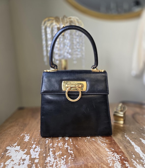 Vintage Iconic Salvatore Ferragamo Gancini Bag, Authentic  display picture 1