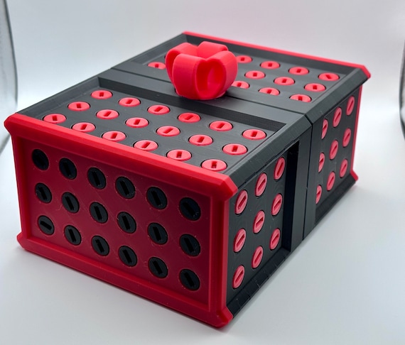 3D Printed Really Annoying Gift Card Box Version 2.0 Complete Set